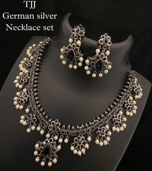 Jewellery - Image 2