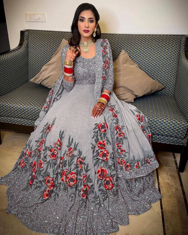 Lehenga - Image 44