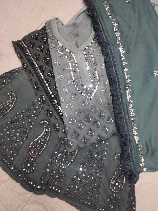 Chikankari Kurti - Image 6